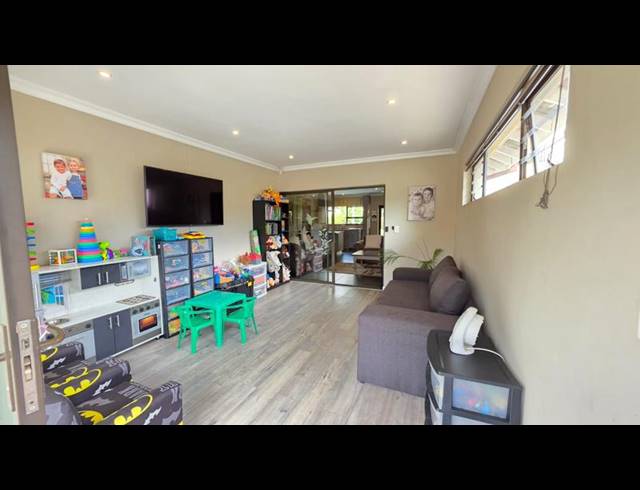 4 BEDROOM HOUSE FOR SALE IN BUURENDAL